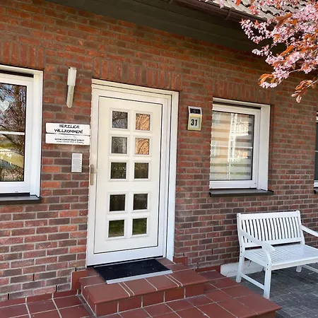 Appartementhaus 1 - Urlaub Zwischen & Bodden * Zingst