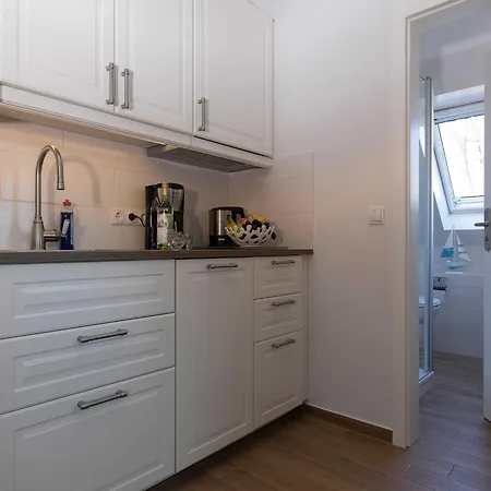 Appartementhaus 1 - Urlaub Zwischen & Bodden Zingst